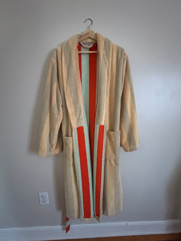 Dusen Dusen Robe Size L — image 3 of 5